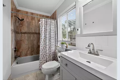 1776 NW 78th Avenue, Pembroke Pines, FL 33024 - Photo 18