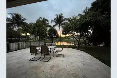 1776 NW 78th Avenue, Pembroke Pines, FL 33024 - Photo 32