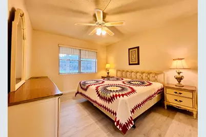 27 Sheffield B, West Palm Beach, FL 33417 - Photo 8