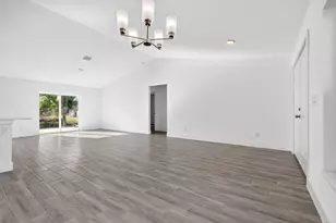 7785 105th Ave, Vero Beach, FL 32967 - Photo 10