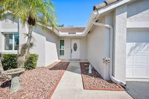 15541 Dover Ct, Davie, FL 33331 - Photo 2