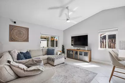 15541 Dover Court, Davie, FL 33331 - Photo 6