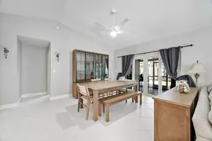 15541 Dover Ct, Davie, FL 33331 - Photo 4