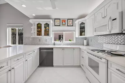 15541 Dover Court, Davie, FL 33331 - Photo 2