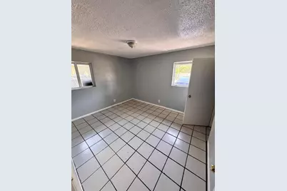 1132 NW 5th Court #4, Fort Lauderdale, FL 33311 - Photo 4