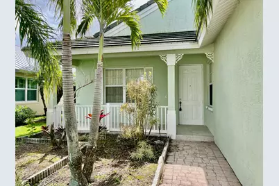 185 NW Willow Grove Avenue, Port Saint Lucie, FL 34986 - Photo 2