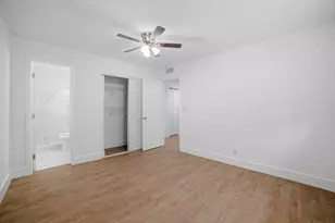 2800 NW 39th Wy, Lauderdale Lakes, FL 33311 - Photo 2
