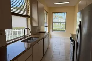 7461 SE Autumn Ln, Hobe Sound, FL 33455 - Photo 10