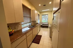 7461 SE Autumn Ln, Hobe Sound, FL 33455 - Photo 2