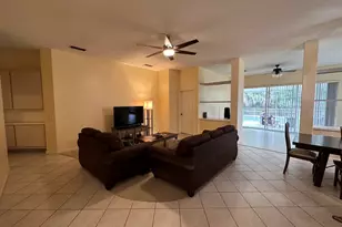 7461 SE Autumn Ln, Hobe Sound, FL 33455 - Photo 4