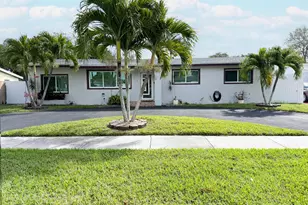19731 NW 4th Ave, Miami Gardens, FL 33169 - Photo 2