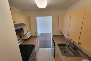 1153 Lake Victoria Dr, Royal Palm Beach, FL 33411 - Photo 4