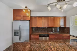 51 NE 24th St, Wilton Manors, FL 33305 - Photo 18