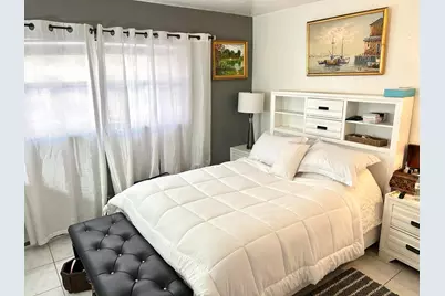 515 S Crescent Drive #107, Hollywood, FL 33021 - Photo 8