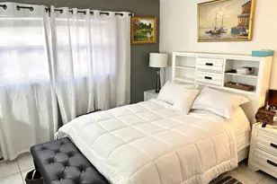 515 S Crescent Dr, Hollywood, FL 33021 - Photo 8