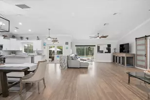 8442 NW 47th Dr, Coral Springs, FL 33067 - Photo 4