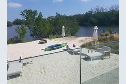 16385 Biscayne Boulevard #1018, North Miami Beach, FL 33160 - Photo 32