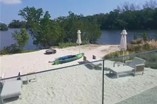 16385 Biscayne Blvd, North Miami Beach, FL 33160 - Photo 32