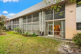 18081 SE Country Club Dr, Jupiter, FL 33469 - Photo 14