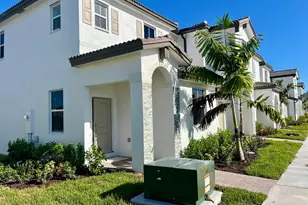 2776 SE 26th Ave, Homestead, FL 33035 - Photo 2