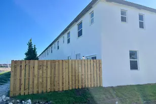 2776 SE 26th Ave, Homestead, FL 33035 - Photo 4