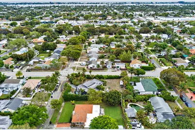 6311 Lake Avenue, West Palm Beach, FL 33405 - Photo 2