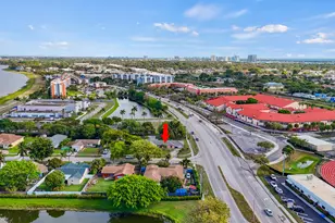 1301 N Mangonia Dr, West Palm Beach, FL 33401 - Photo 8