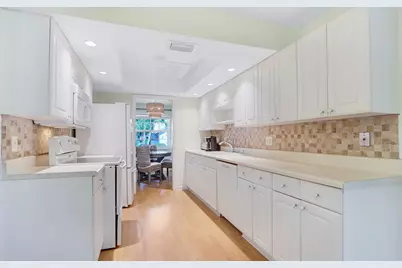 8574 SE Seagrape Way, Hobe Sound, FL 33455 - Photo 14