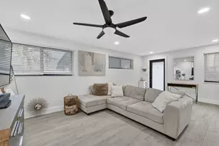 830 NE 59th Ct, Oakland Park, FL 33334 - Photo 8