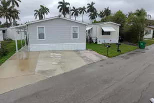 8516 SW 17th Ct, Davie, FL 33324 - Photo 2