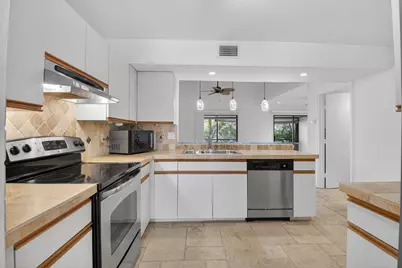 10253 Riverbend Terrace, Boca Raton, FL 33498 - Photo 8