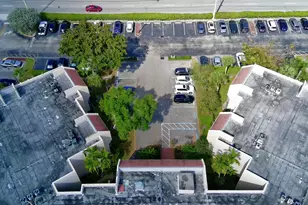 7850 W McNab Rd, Tamarac, FL 33321 - Photo 32