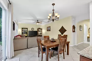 4652 Capital Dr, Lake Worth, FL 33463 - Photo 6