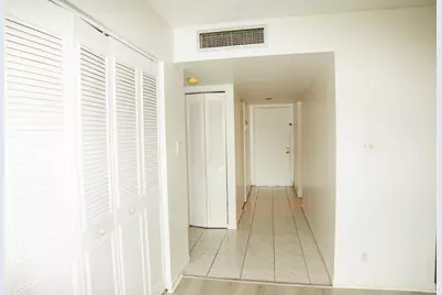 3301 NW 47th Terrace #Unit 403, Lauderdale Lakes, FL 33319 - Photo 12