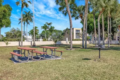 3301 NW 47th Terrace #Unit 403, Lauderdale Lakes, FL 33319 - Photo 34