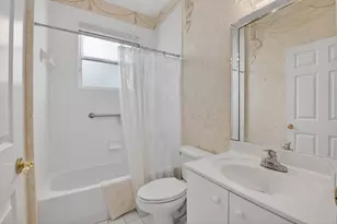 10585 Royal Caribbean Cir, Boynton Beach, FL 33437 - Photo 26