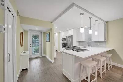 3145 NE 48th Court #215, Lighthouse Point, FL 33064 - Photo 2
