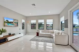 11965 S Baypoint Cir, Parkland, FL 33076 - Photo 18