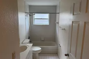 14007 Veronica Ct, Wellington, FL 33414 - Photo 10