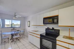 15461 Pembridge Dr, Delray Beach, FL 33484 - Photo 10