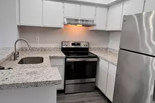 718 Executive Center Dr, West Palm Beach, FL 33401 - Photo 2