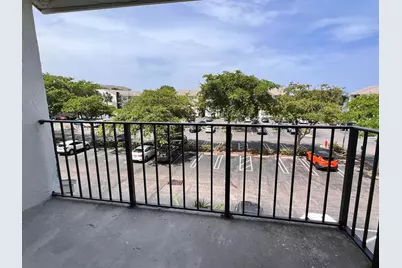 718 Executive Center Drive #31, West Palm Beach, FL 33401 - Photo 14