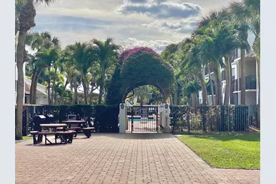 718 Executive Center Drive #31, West Palm Beach, FL 33401 - Photo 24