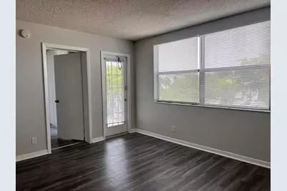 718 Executive Center Drive #31, West Palm Beach, FL 33401 - Photo 4