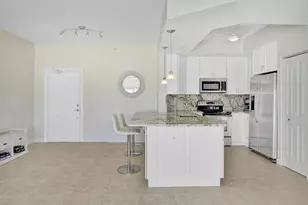 1931 NE 2nd St, Deerfield Beach, FL 33441 - Photo 12