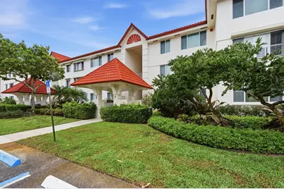 108 Half Moon Circle #F2, Hypoluxo, FL 33462 - Photo 2