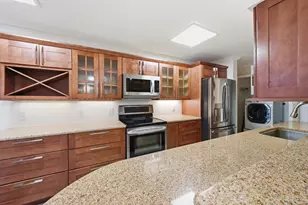 108 Half Moon Cir, Hypoluxo, FL 33462 - Photo 8