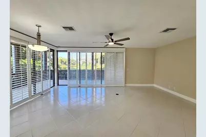 19235 Sabal Lake Drive, Boca Raton, FL 33434 - Photo 10
