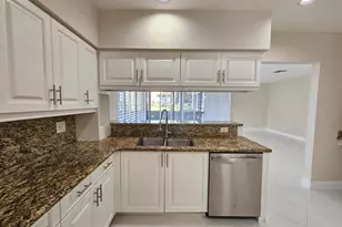 19235 Sabal Lake Dr, Boca Raton, FL 33434 - Photo 14