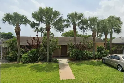 140 SW 14th Avenue, Boynton Beach, FL 33435 - Photo 1